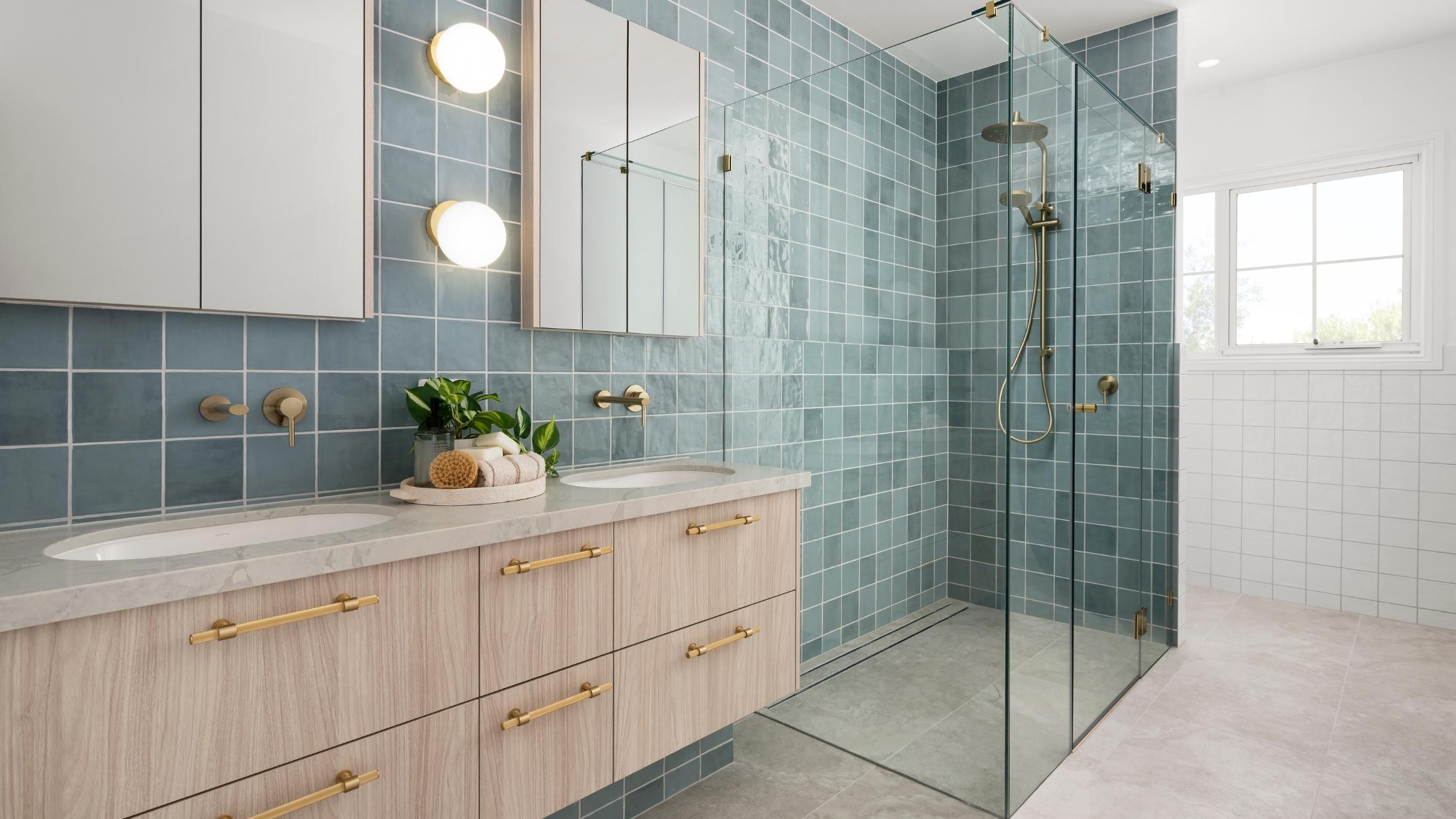 Noosa 31 White Rock Display Centre