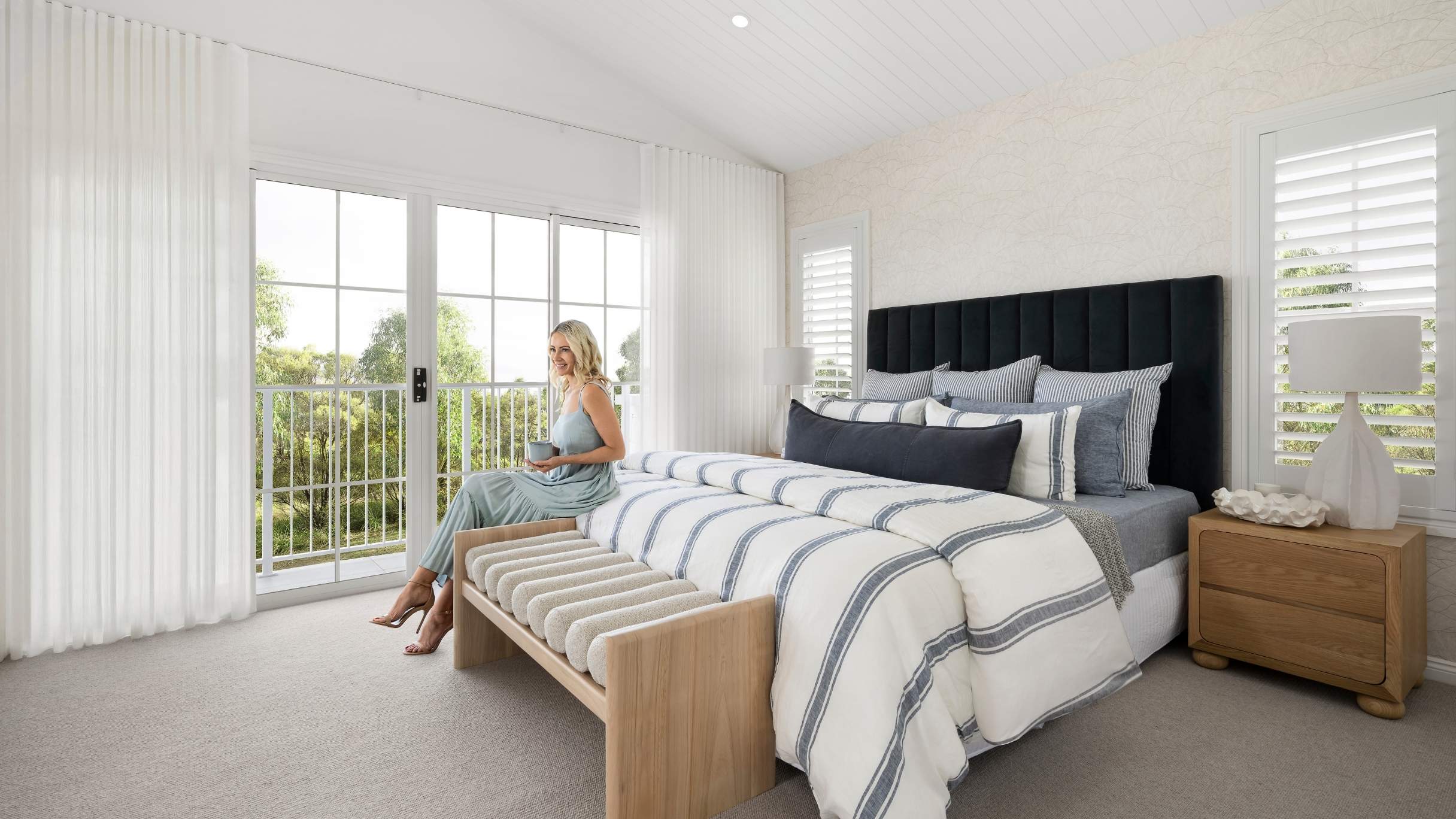 Noosa 31 White Rock Display Centre