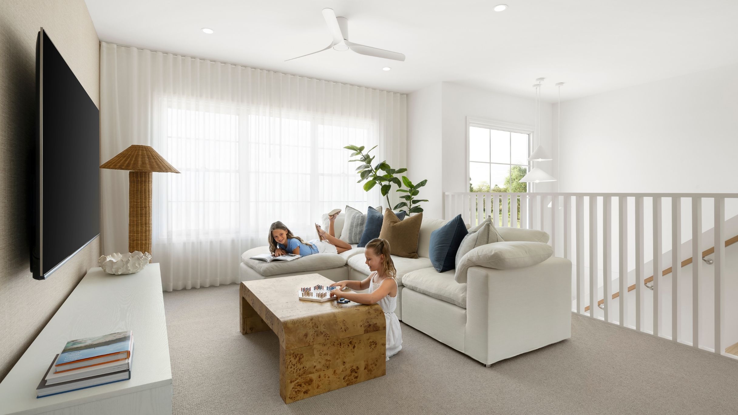 Noosa 31 White Rock Display Centre