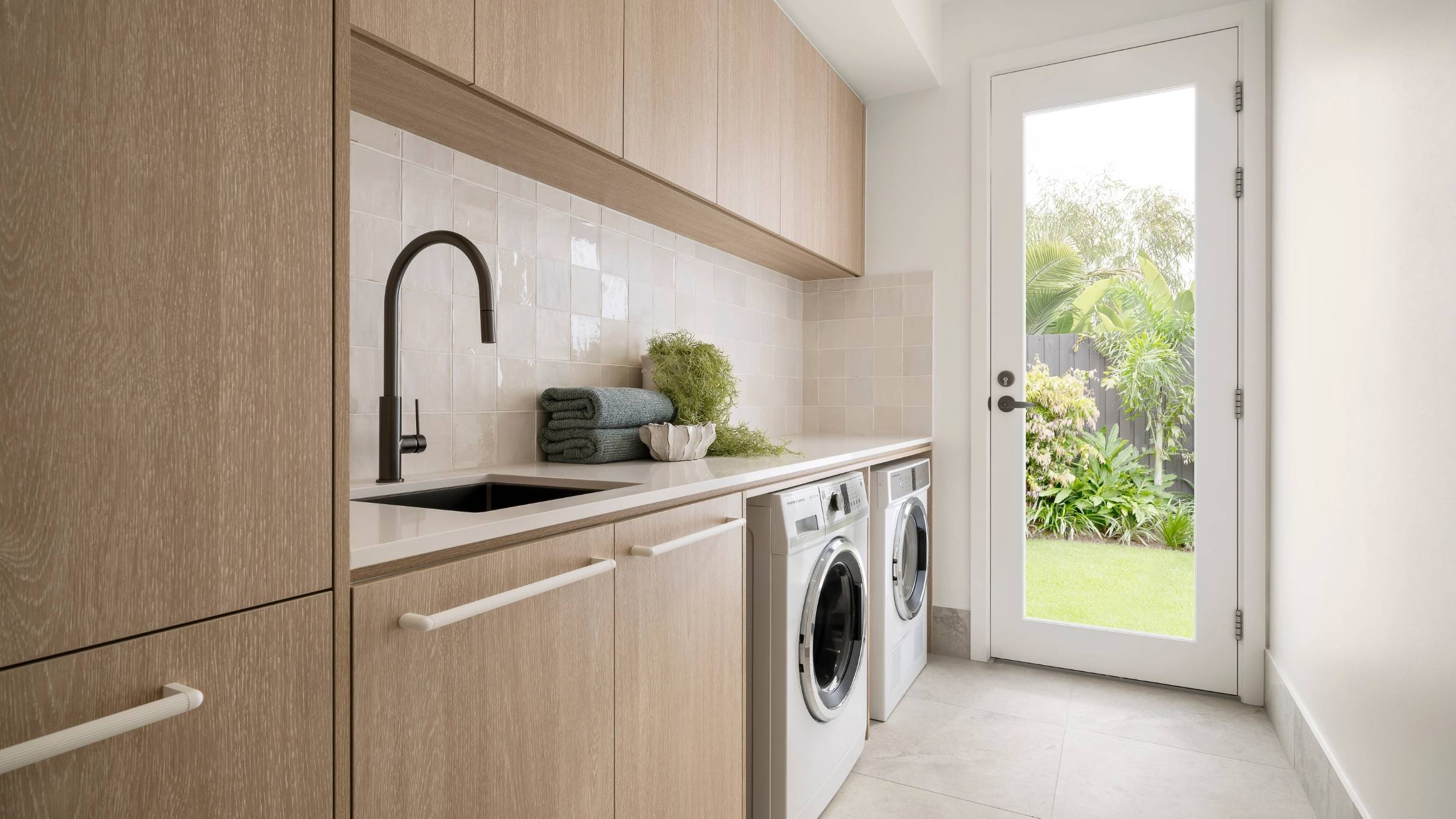 Halifax 35 Brookhaven Display Centre