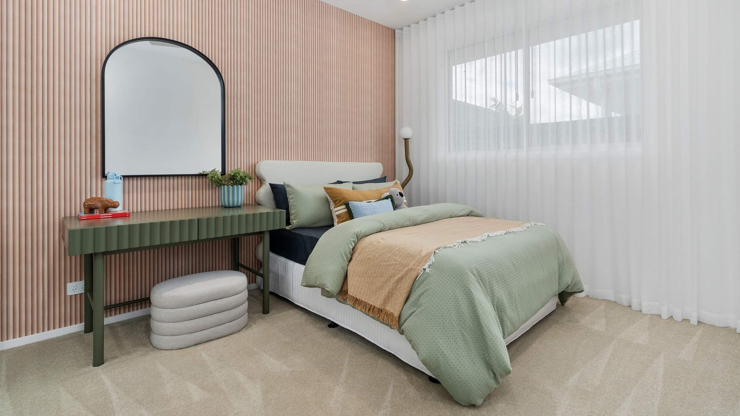 Oasis 26 Lilywood Display Centre