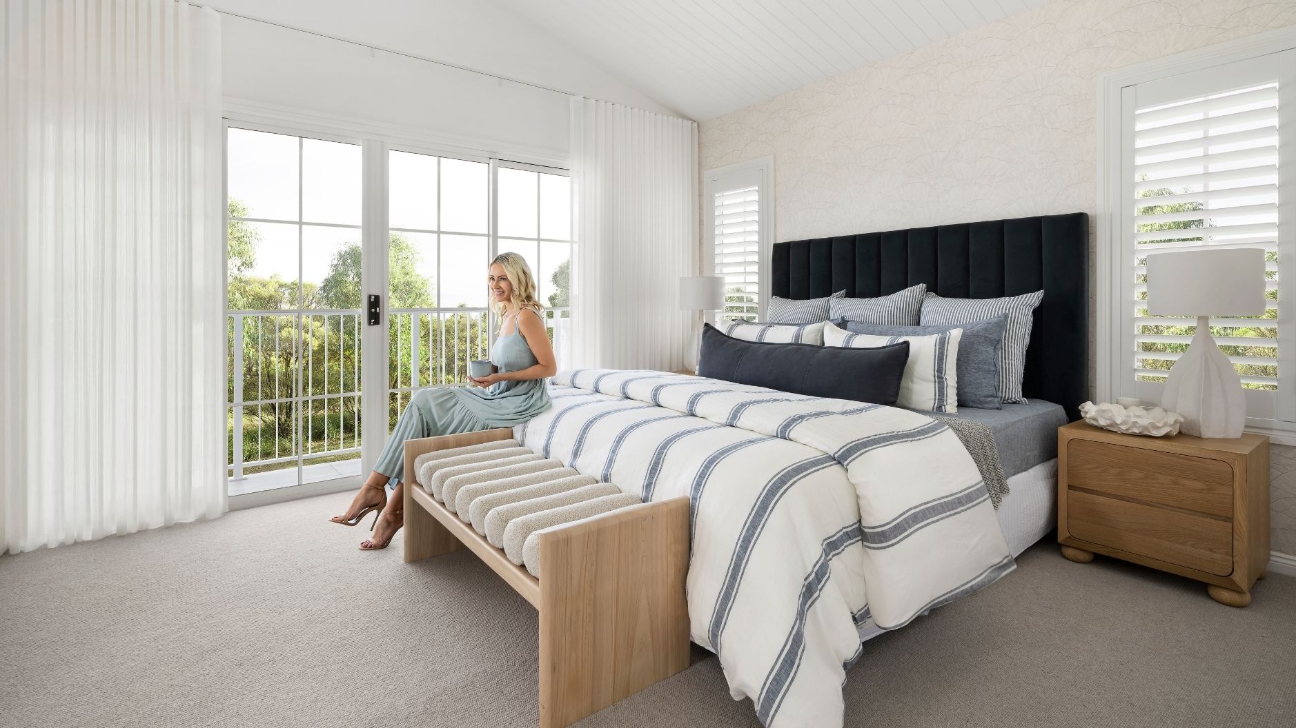 Noosa 31 White Rock Display Centre