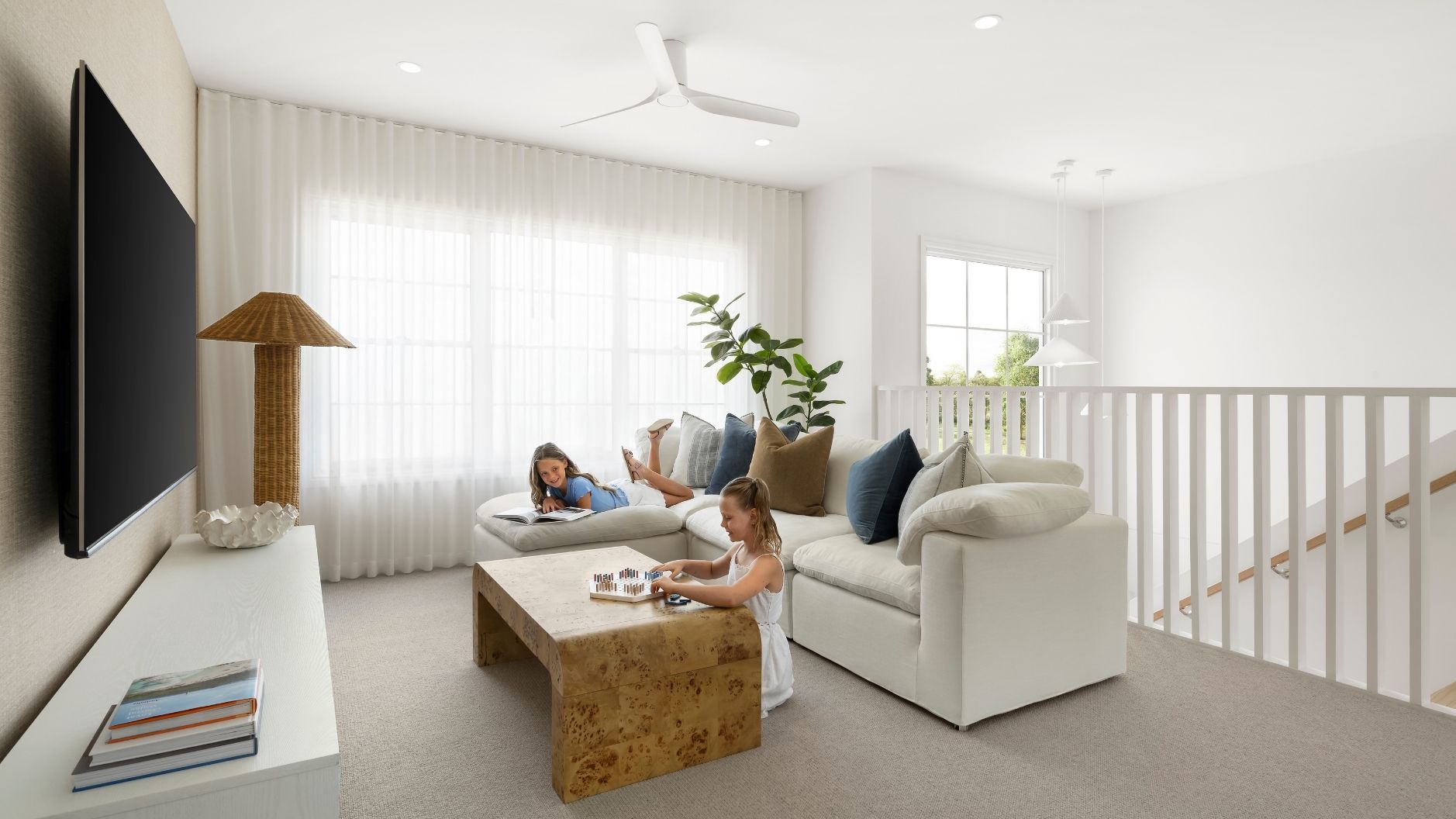 Noosa 31 White Rock Display Centre