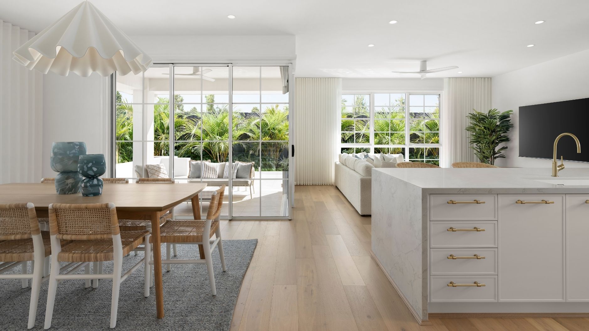 Noosa 31 White Rock Display Centre