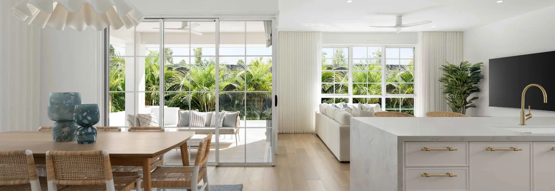 Noosa 31 White Rock Display Centre