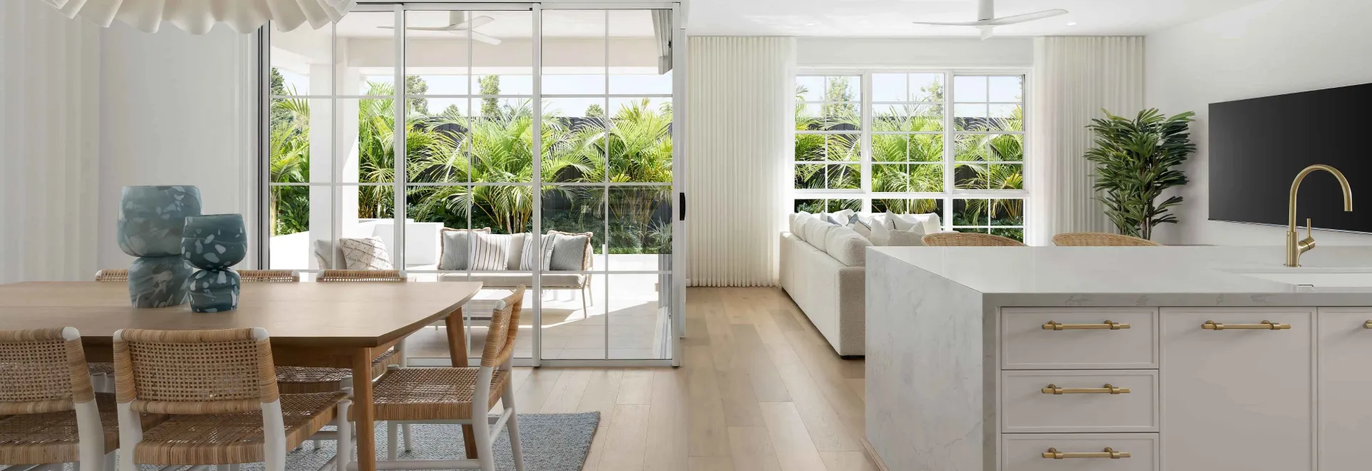 Noosa 31 White Rock Display Centre